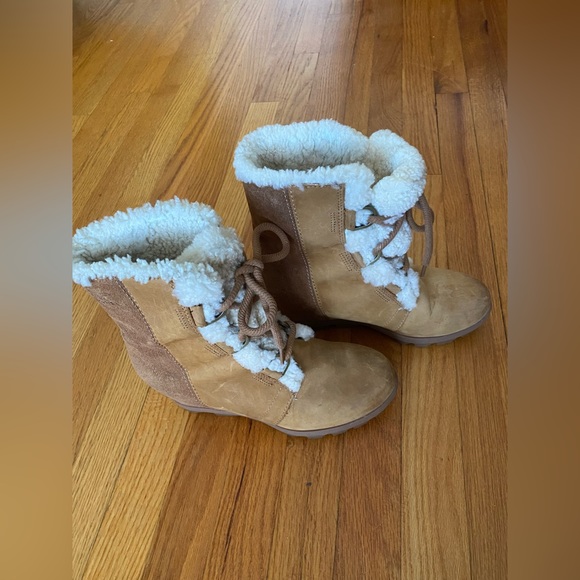 Sorel Shoes - Sorel Boots*make an offer